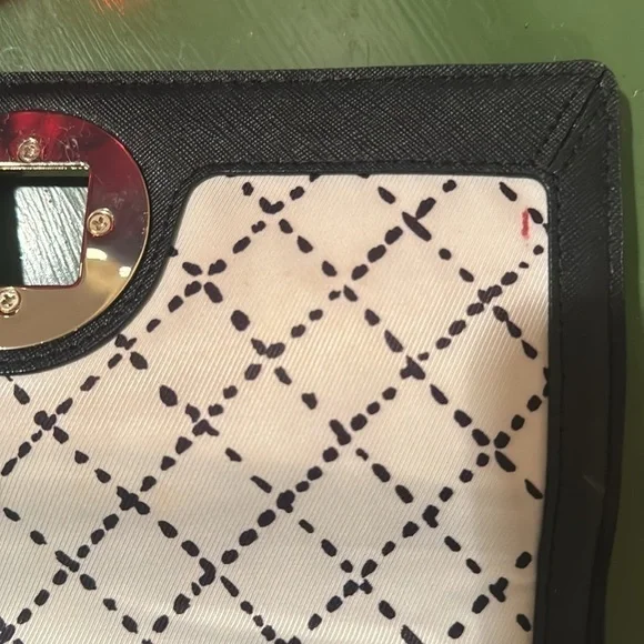 Kate Spade Black with gold. Clutch. - Picture 8 of 11